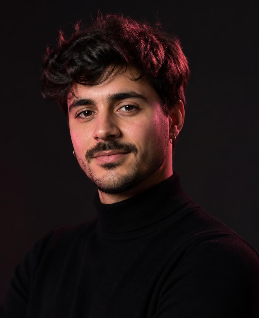 Retrato profesional de Hugo Marín, Especialista en producción